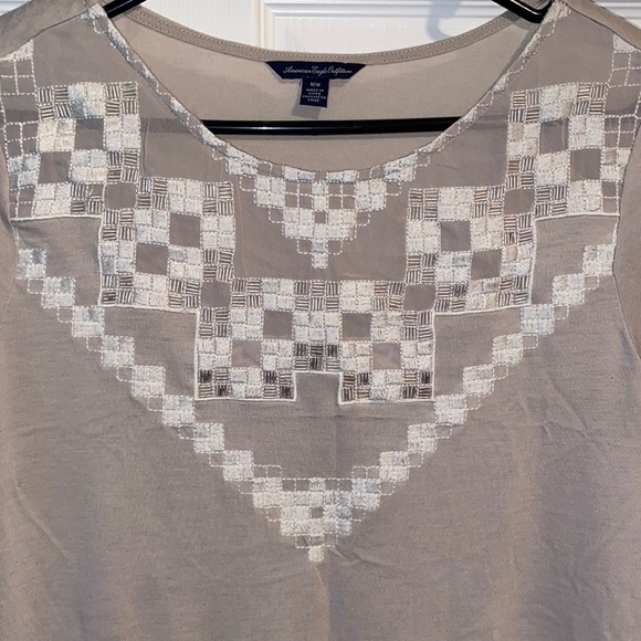 ⚡️3/$18⚡️ AE Top - Picture 2 of 3